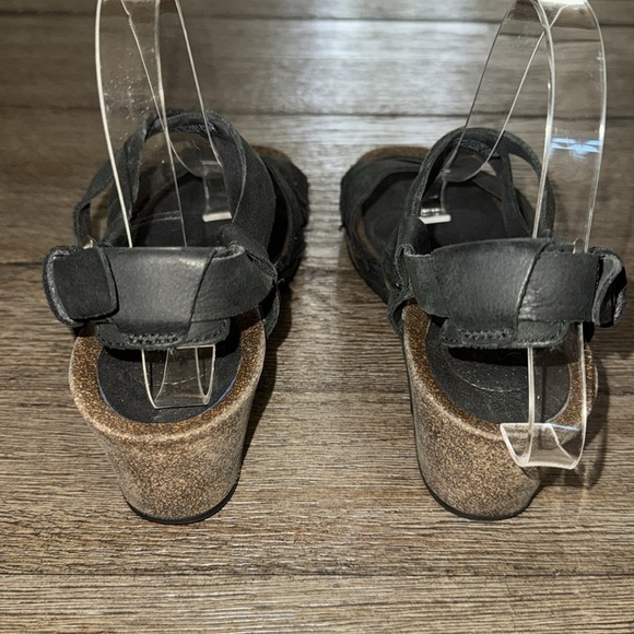 Teva Mahonia Wedge Cross Strap Sandals - Picture 5 of 9